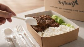 Jangan biarkan sendok patah merusak rasa makananmu! 🍱❌ Gunakan alat makan premium dari Trifinity yang tebal, halus, dan super kuat buat potong lauk apa pun.