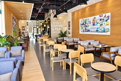 The Coffee Bean & Tea Leaf® dan Al-Ghunaim Rayakan Pembukaan Kafe Ke-130 di …