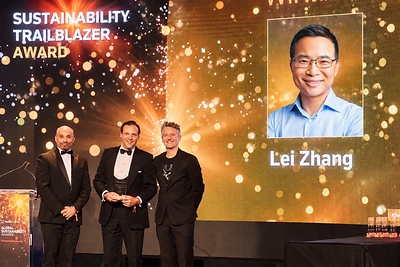 Pendiri dan CEO Envision Lei Zhang Raih Penghargaan “Sustainability Trailblazer” di Ajang Reuters …